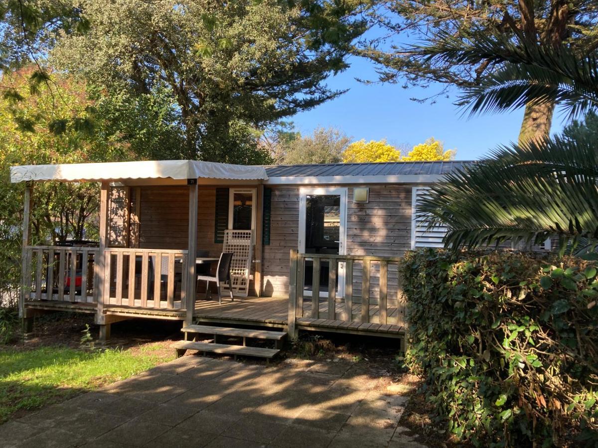 Hotel Camping Les Fougères Rivedoux-Plage Esterno foto