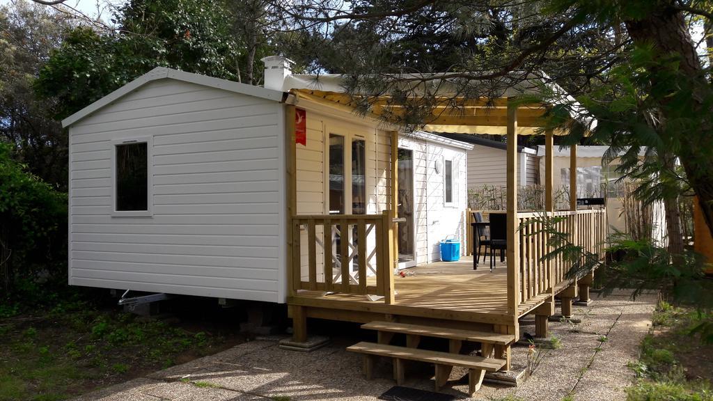 Hotel Camping Les Fougères Rivedoux-Plage Esterno foto